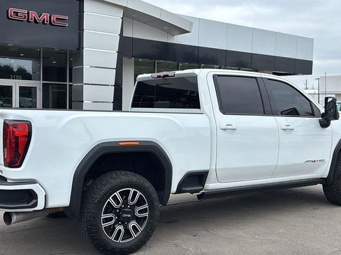 Used 2022 GMC Sierra 3500 AT4 w/ AT4 Preferred Package image 8