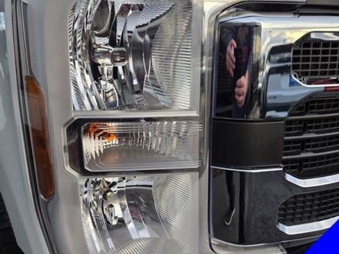 Certified 2025 Ford F250 XLT w/ FX4 Off-Road Package image 15