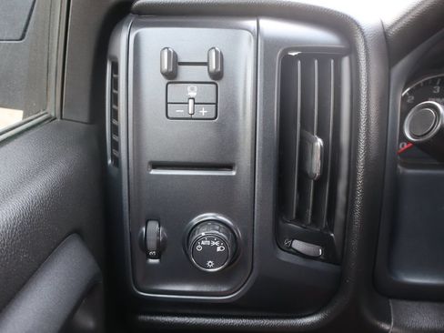 Used 2018 GMC Sierra 1500 4x4 Crew Cab w/ Sierra Convenience Package image 29