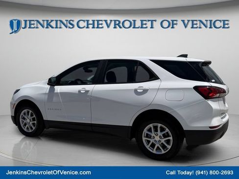 Used 2024 Chevrolet Equinox LS FWD image 8