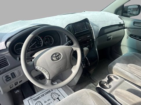 Used 2004 Toyota Sienna LE FWD image 13