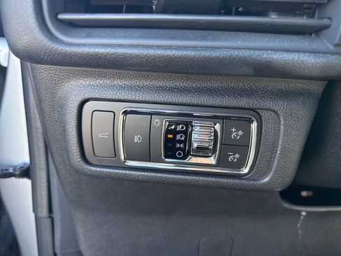 Used 2022 Lincoln Corsair Reserve w/ Equipment Group 201A image 25