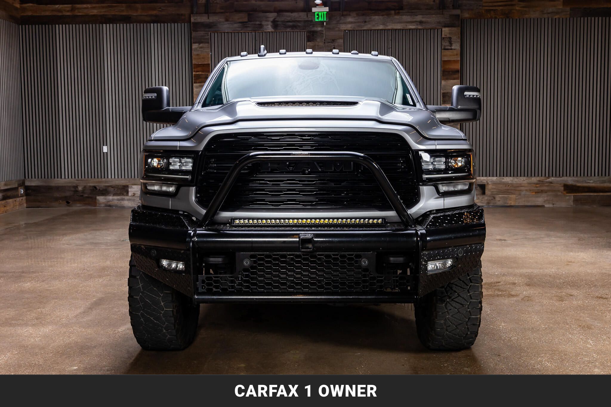 Used 2023 RAM 2500 Limited w/ Night Edition AWD/4WD image 3