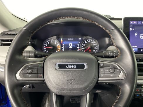 Used 2022 Jeep Compass Limited image 21