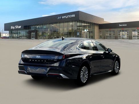 New 2026 Hyundai Sonata Limited FWD image 7