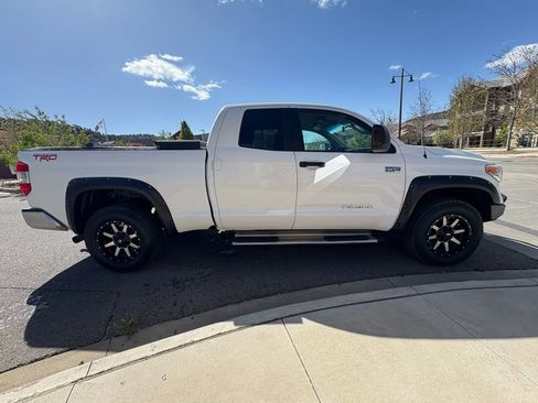 Used 2014 Toyota Tundra SR5 AWD/4WD image 10