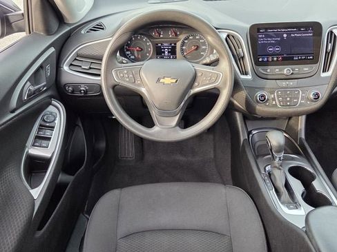 Used 2023 Chevrolet Malibu LT FWD image 11