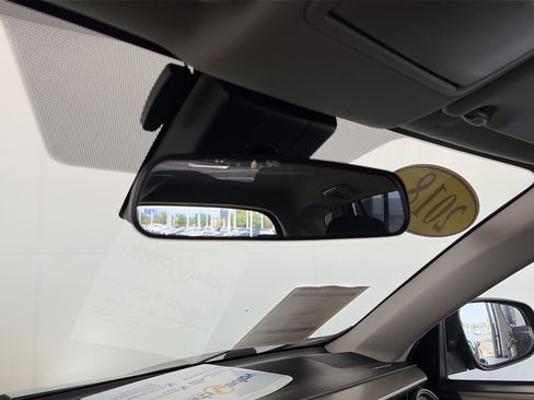 Used 2018 Toyota RAV4 LE w/ All Weather Liner Package AWD/4WD image 28