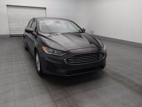 Used 2019 Ford Fusion SE FWD image 14