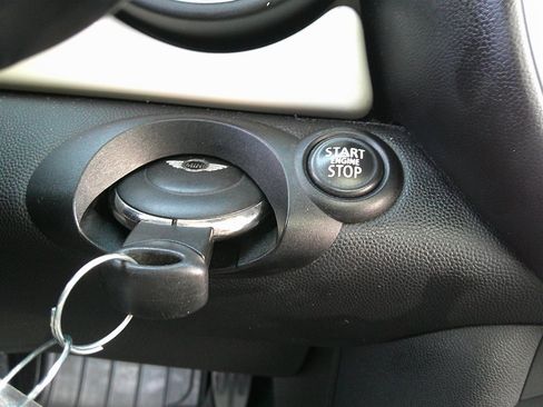 Used 2013 MINI Cooper S image 30