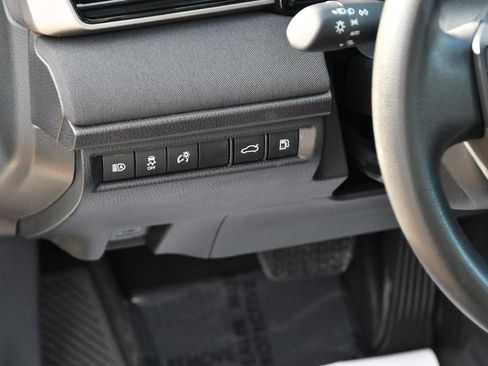 Used 2025 Toyota Camry LE FWD image 8
