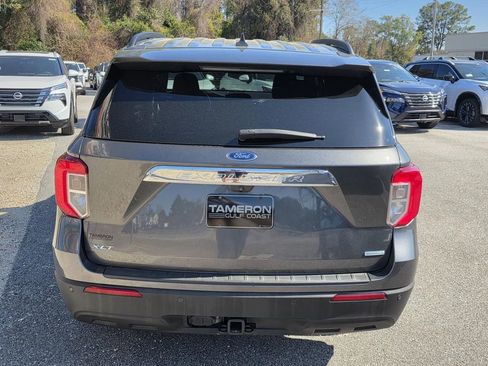 Used 2020 Ford Explorer XLT w/ Class III Trailer Tow Package image 4