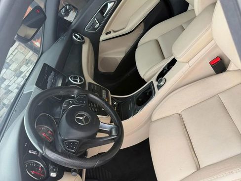 Used 2018 Mercedes-Benz CLA 250 4MATIC image 17