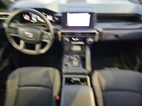 Used 2024 Toyota Tacoma SR image 17