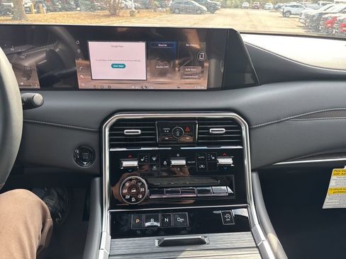 New 2026 Nissan Armada SL w/ Captain's Chari Seat Package image 13