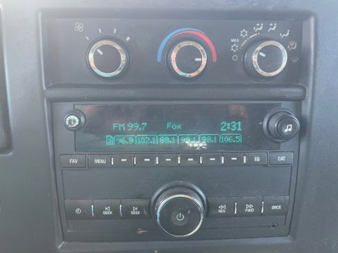 Used 2015 Chevrolet Express 2500 Work Van image 15