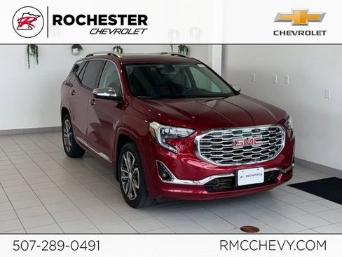 Used 2018 GMC Terrain Denali w/ Comfort Package AWD/4WD image 1