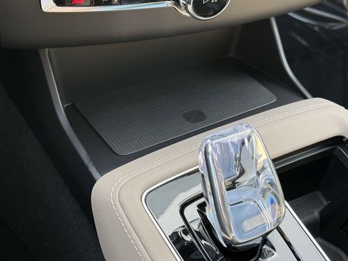 New 2026 Volvo XC90 B6 Plus w/ Protection Package Premier image 25