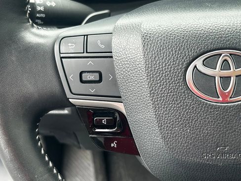 Used 2025 Toyota Camry SE FWD image 23