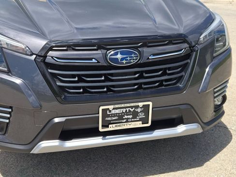 Used 2022 Subaru Forester Touring AWD/4WD image 5