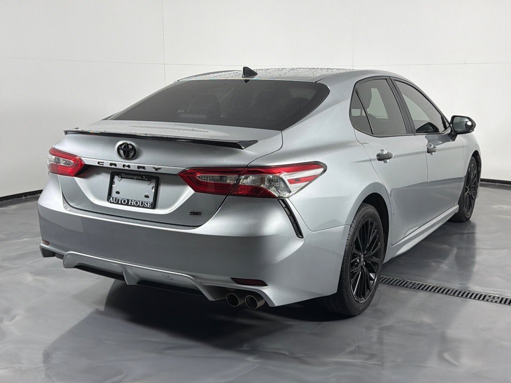 Used 2020 Toyota Camry SE FWD image 5