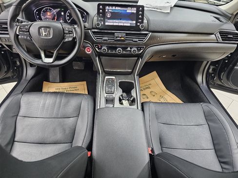 Used 2018 Honda Accord Touring image 27