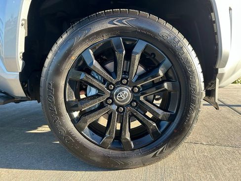 Used 2026 Toyota 4Runner Platinum AWD/4WD image 30