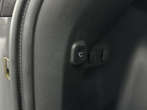 Used 2022 Jeep Cherokee Latitude Lux w/ Sun & Sound Group image 34