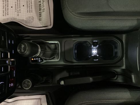 Used 2025 Jeep Wrangler Unlimited Sport S 4xe AWD/4WD image 26