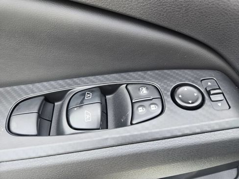 New 2026 Nissan Altima 2.5 SR FWD image 14