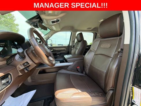 Used 2025 RAM 2500 Limited AWD/4WD image 21
