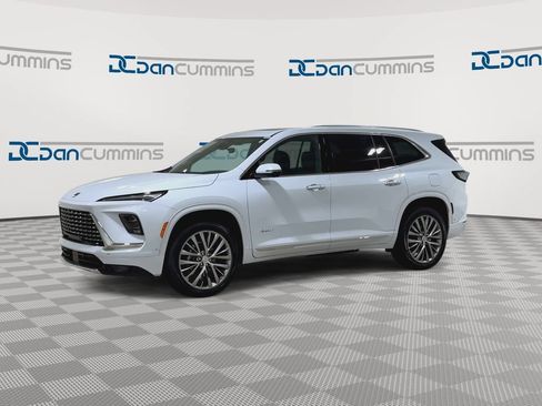 Used 2026 Buick Enclave Avenir w/ Super Cruise Package AWD/4WD image 4