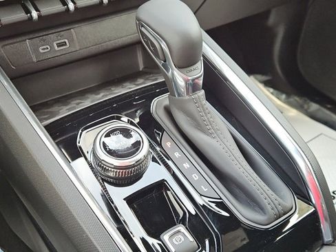 New 2026 GMC Canyon Elevation w/ Convenience Package image 33