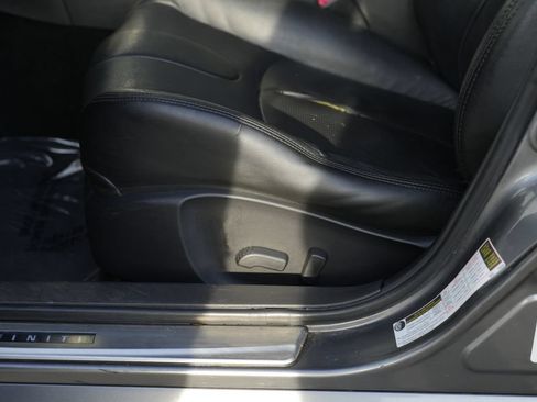 Used 2015 INFINITI Q40 AWD w/ Navigation Package image 16