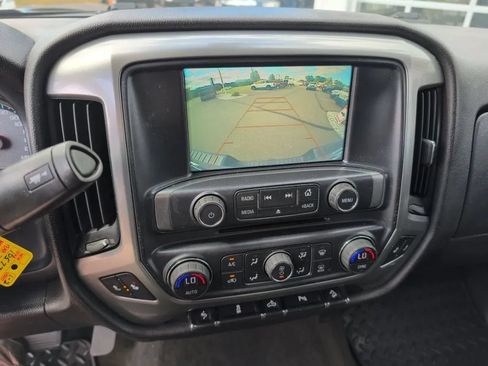 Used 2018 Chevrolet Silverado 1500 LT w/ All Star Edition AWD/4WD image 7
