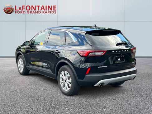 Used 2023 Ford Escape Active AWD/4WD image 5