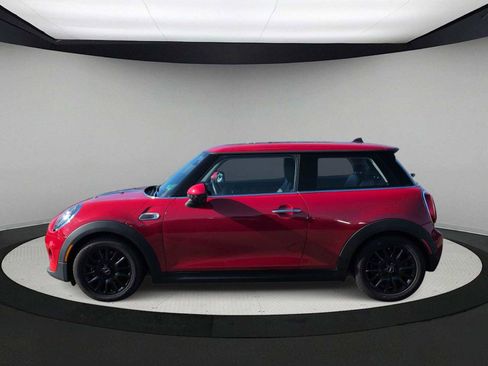 Used 2019 MINI Cooper 2-Door Hardtop image 5