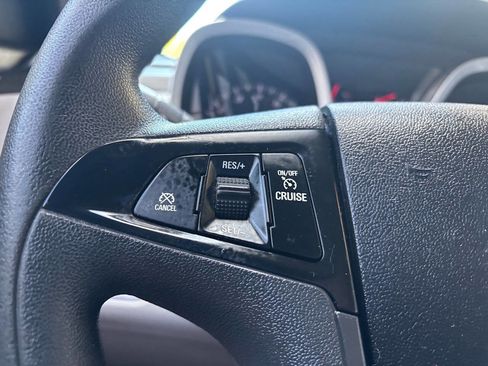 Used 2017 Chevrolet Equinox LS image 24