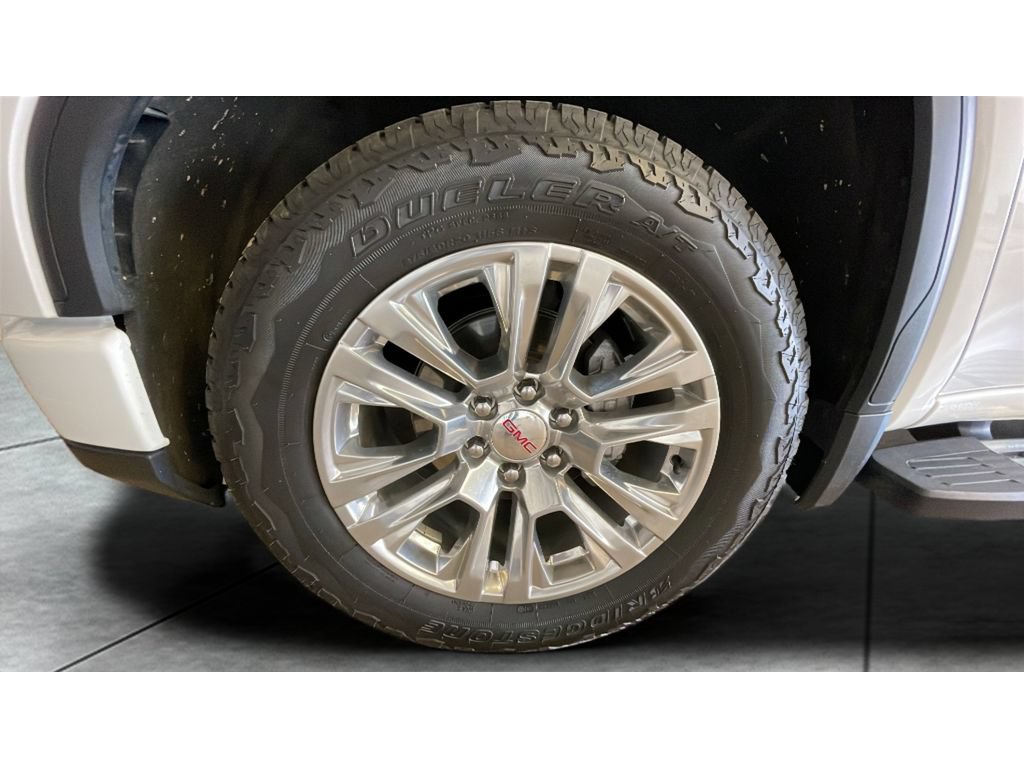 Used 2024 GMC Sierra 1500 Denali AWD/4WD image 18