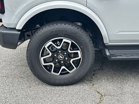 New 2026 Ford Bronco Outer Banks AWD/4WD image 17