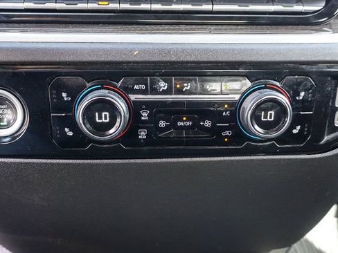 Used 2023 Chevrolet Silverado 1500 LT AWD/4WD image 19