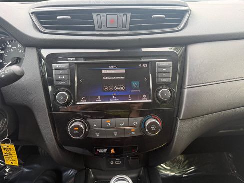 Used 2020 Nissan Rogue S AWD/4WD image 17