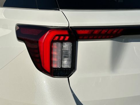 New 2026 Ford Explorer ST-Line w/ Premium Package image 27