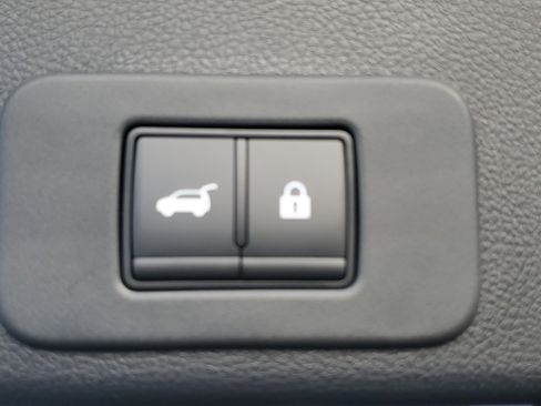 New 2026 Nissan Murano Platinum image 9