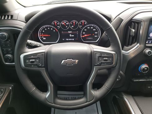 Used 2022 Chevrolet Silverado 1500 LT Trail Boss w/ Bed Protection Package AWD/4WD image 12