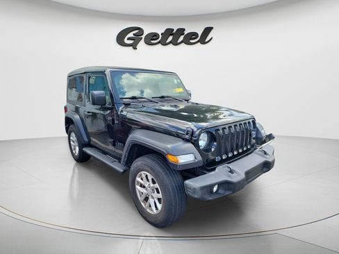 Used 2023 Jeep Wrangler Sport S image 2