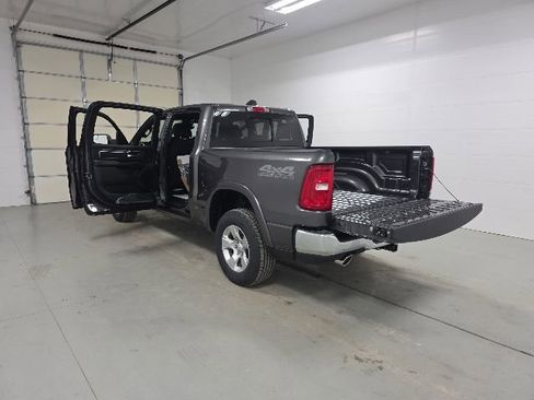 New 2026 RAM 1500 4x4 Crew Cab image 14