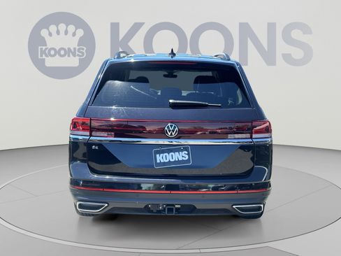 Used 2024 Volkswagen Atlas SE FWD image 15