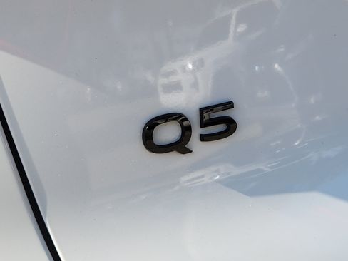 Used 2025 Audi Q5 Premium AWD/4WD image 74