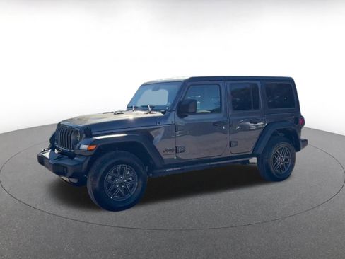 Used 2025 Jeep Wrangler Sport S image 8